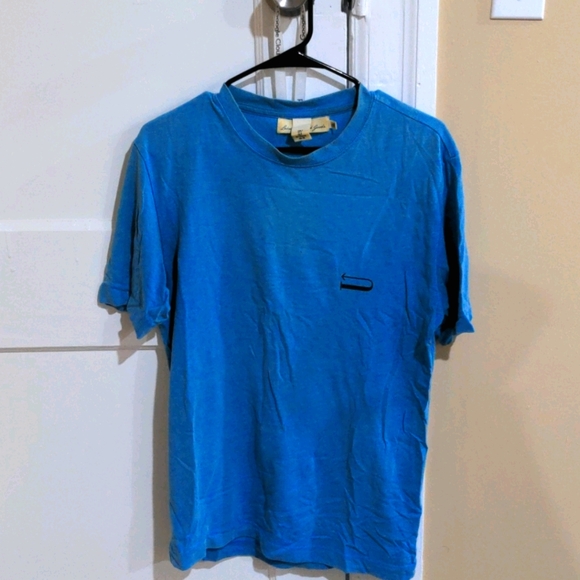 H&M Tshirt - Picture 1 of 2